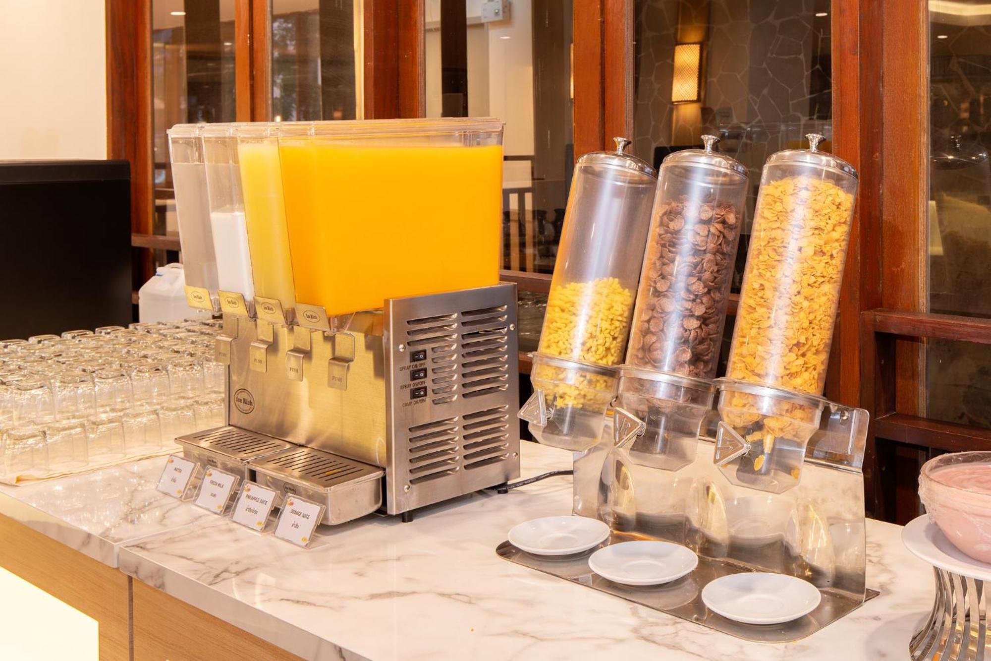 乔木提恩塔尼酒店 乔木提恩海滩 外观 照片